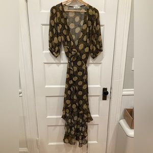 Farrow (Need Supply Co) | Claire Flutter Sleeve Shift Dress | size M